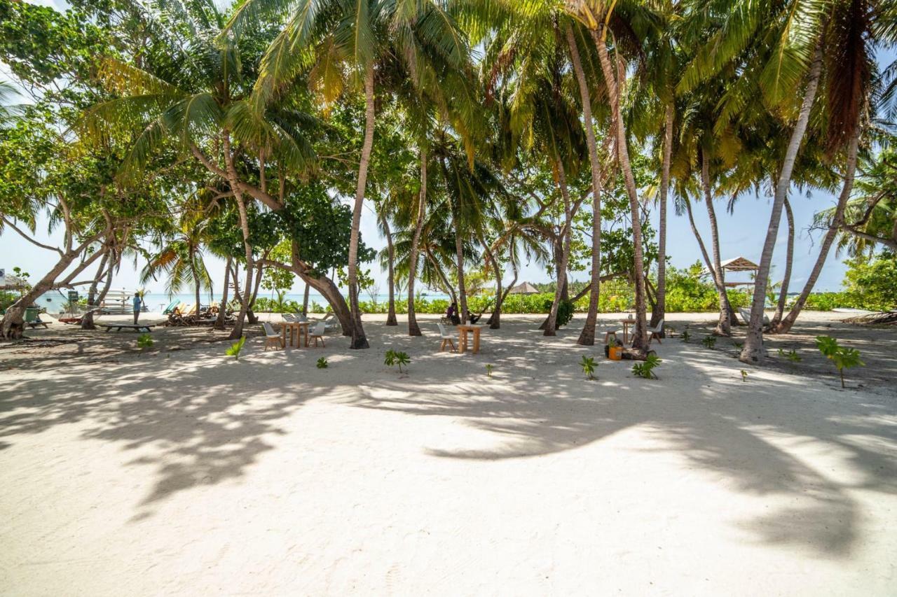 Portia Hotel & Spa Dhiffushi Exterior foto